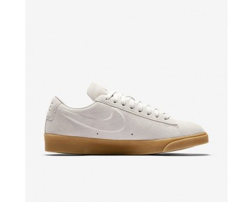 Nike Blazer Low Damen Schuhe Light Bone/Light Bone/Gummi hellbraun AA3962-001